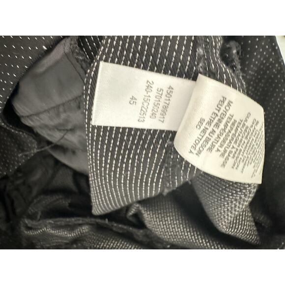 Chico's Size 2 Large Black Micro Dot Cropped Ankle Dress Pants Zipper Detail - Picture 6 of 6